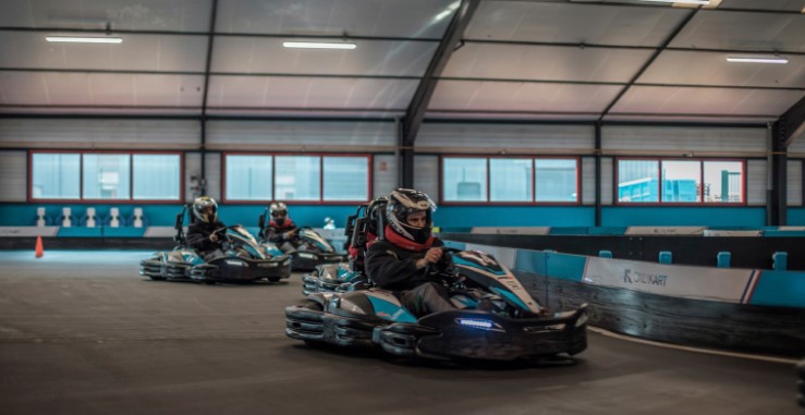 Какие преимущества крытых трасс для картинга Какие преимущества крытых трасс для картинга